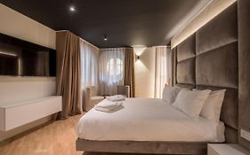 Brera Luxury Apartment Near Duomo With Wifi